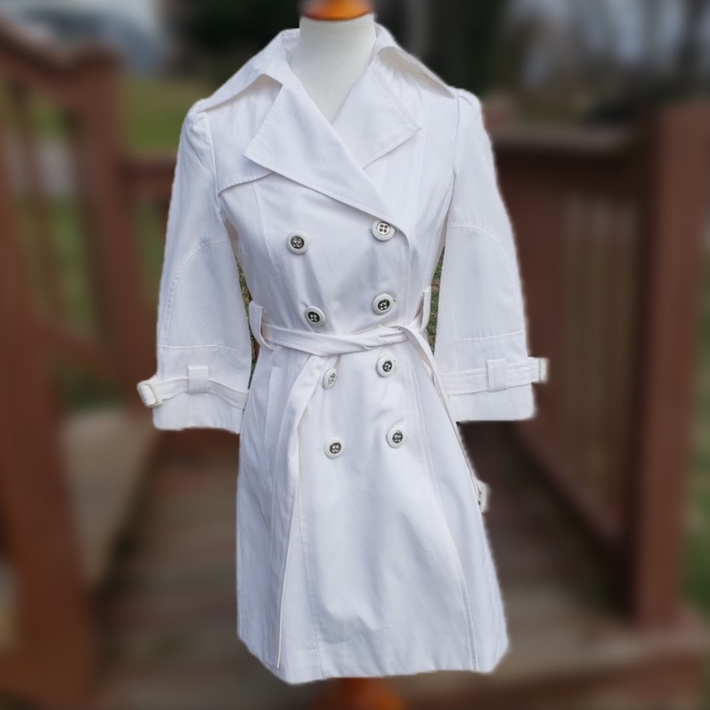 GUESS White Rain/Trench Coat Jacket 🧥👗